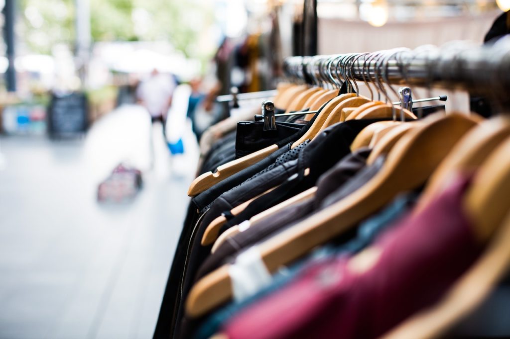 Contabilidade para lojas de roupas: guia completo para organizar as finanças.